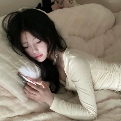 纸板屋女孩