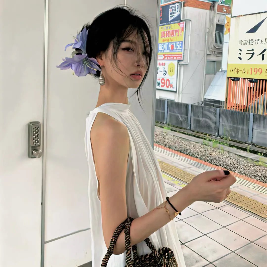 葛洛莉亚·贝尔